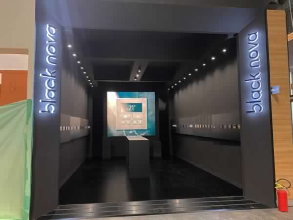 Stand Black Nova — Salone del Mobile 2025 — allestimento fieristico PSG